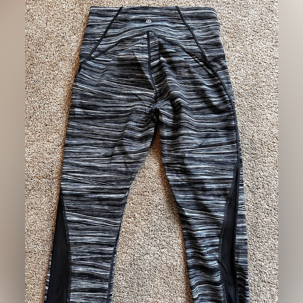 Size 8
24 inch inseam 
GC 
Lululemon